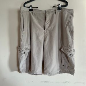 Salt life size 40 shorts